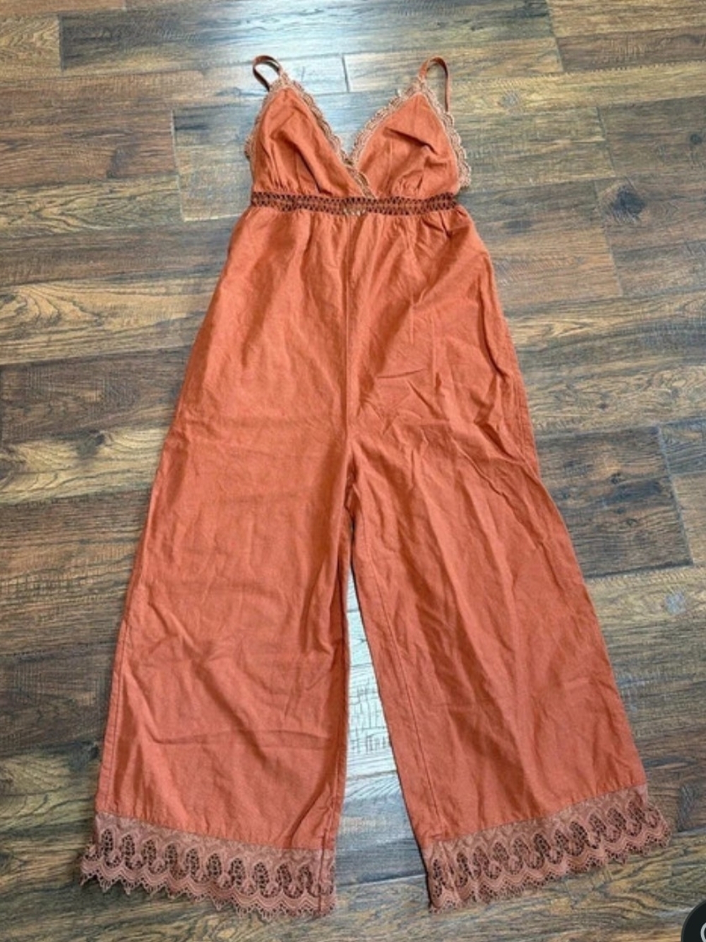 Billabong Lace and Lies Rust Terracotta Crochet Lace Wide Leg Jumpsuit Small EUC